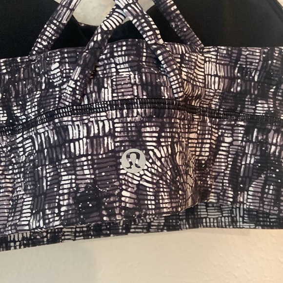 Lululemon Energy Longline Bra in Lino Slide Alpine White Black - Picture 7 of 7